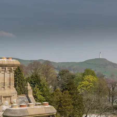 The Florence Stone Cross Mansion アパート ウルバーストン