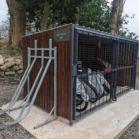 アパート The Florence Stone Cross Mansion *